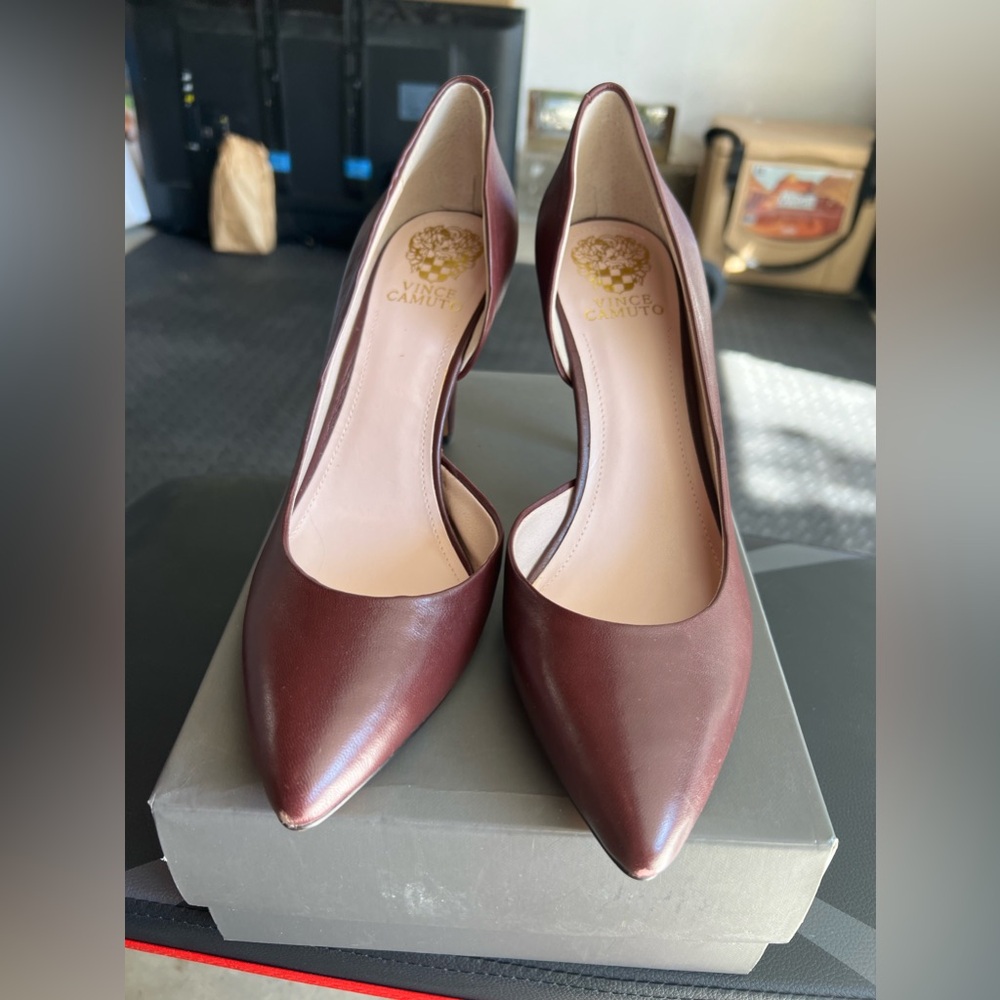 Vince Camuto Halona Leather Heels Size 10 - Dark Garnet